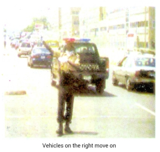 Vehicles on the right move on